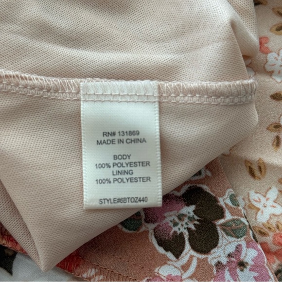 NWT Jessica Simpson Women’s Floral Pleated Maxi Dress Spaghetti Straps XS - Picture 9 of 9